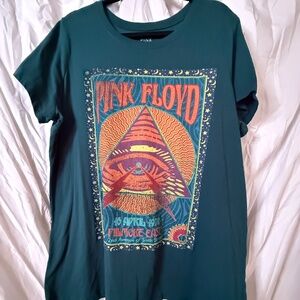 Green Torrid T Shirt w/ Pink Floyd Graphic